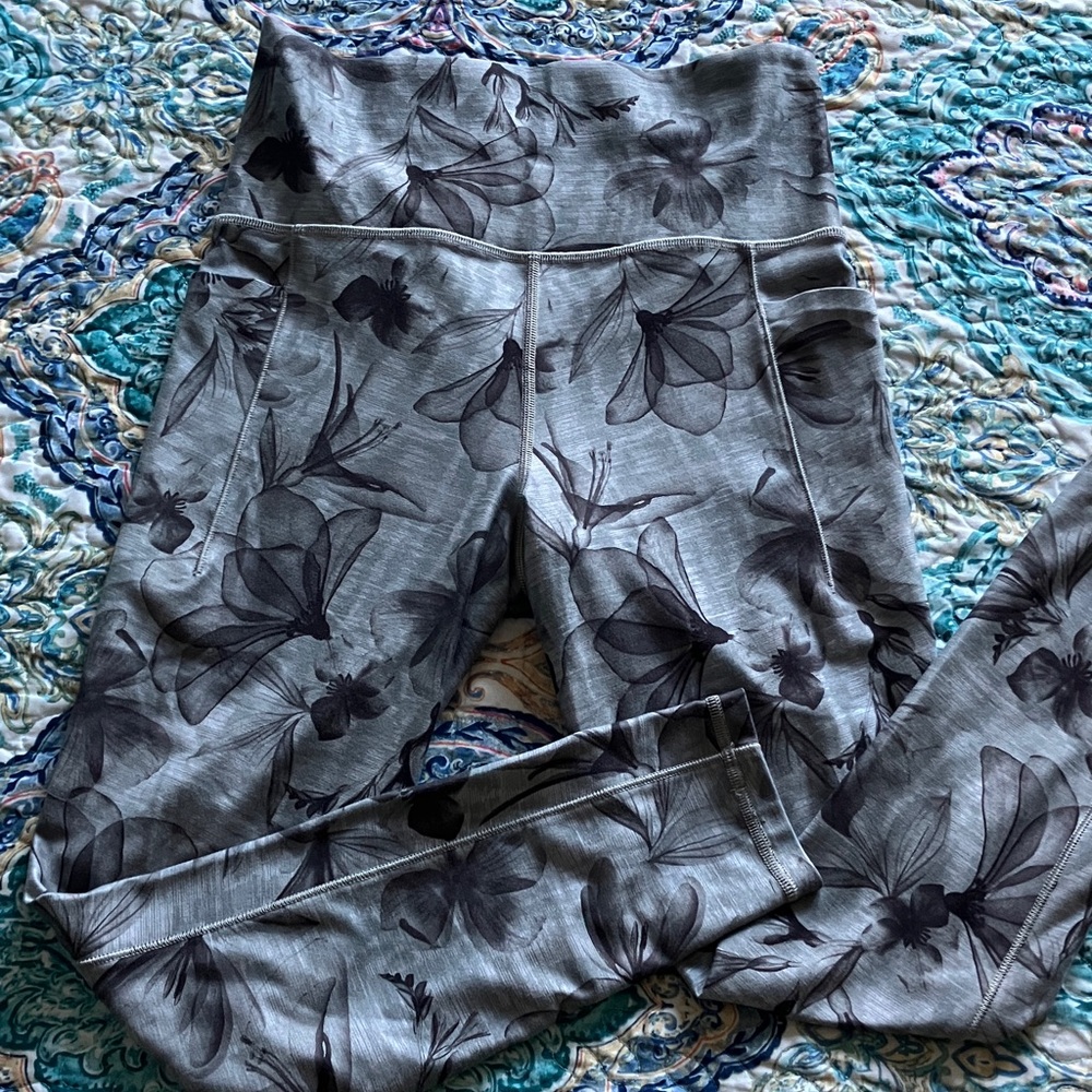 Athleta Gray & Green Floral Pattern Leggings